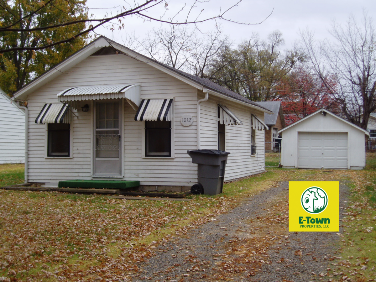 1012 Lakeview, Emporia, KS — 1 Bedroom, 1 Bath