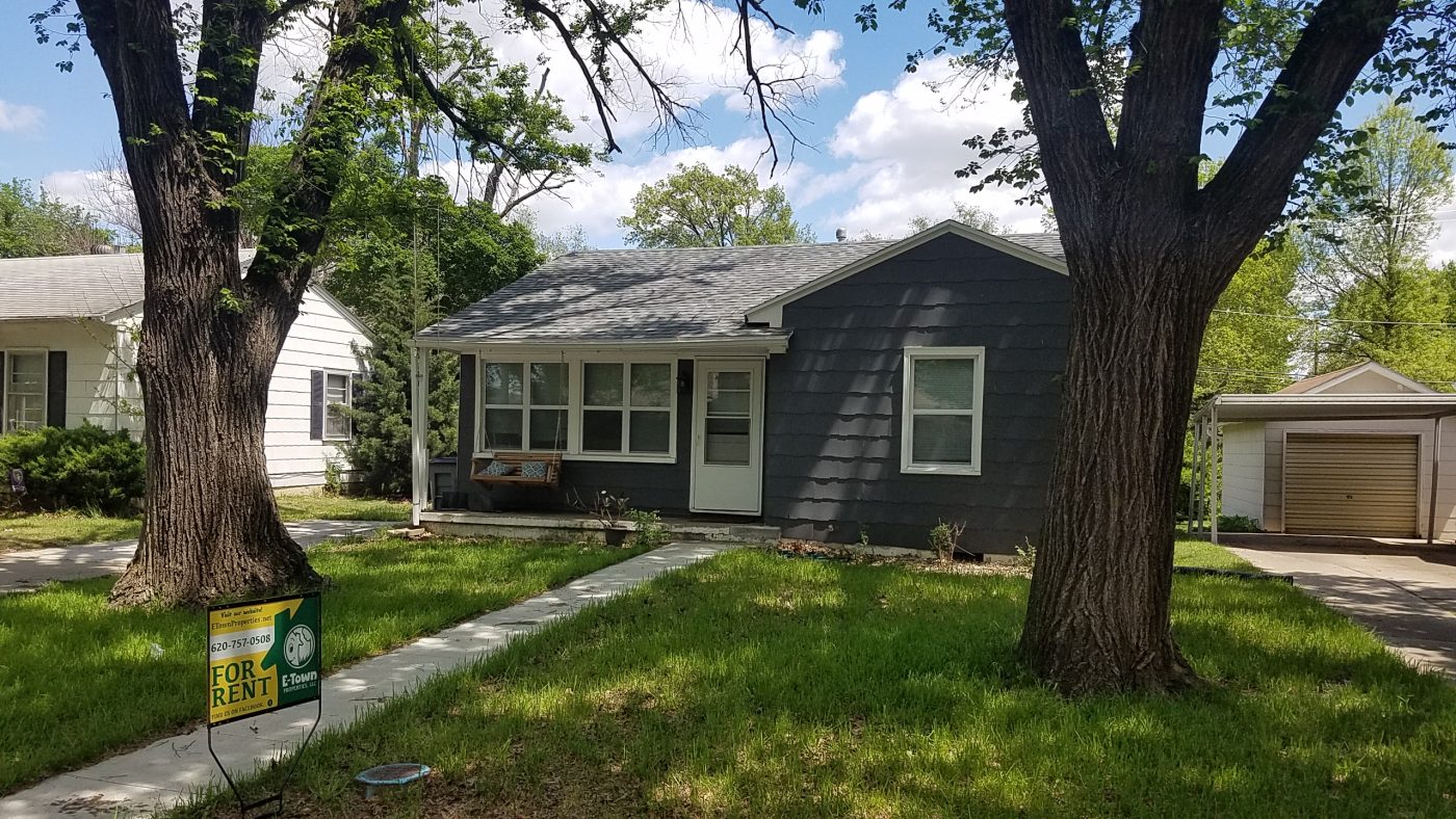 728 Elm St.- Emporia, KS — 2 Bedroom, 1 Bath